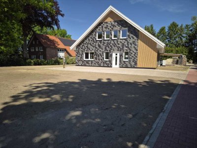 Wohnen auf hohem Niveau  -  Neubau - Einfamilienhaus mit Garten in Sedelsberg