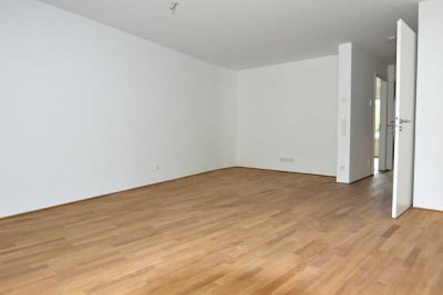 Wunderschöne 2-Zimmer-EG-Wohnung mit Terrasse und Einbauküche!