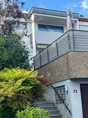 Günstiges, modernisiertes 5,5-Zimmer-Reihenendhaus mit gehobener Innenausstattung in Schwaigern