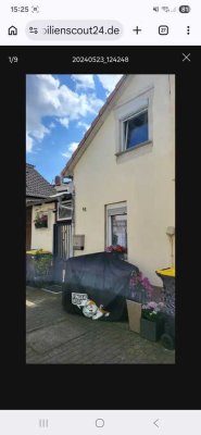 Modernes Wohnen: Reihenmittelhaus in Wiesbaden-Kostheim