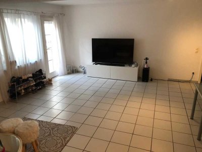 2 Zimmer 75qm mit EBK in Stadecken Elsheim (WARM: ALLES INKLUSIVE)