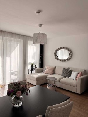Lichtdurchflutete Wohnung mit Terrasse in ruhiger Lage