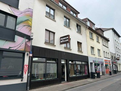 Reserviert: Attraktives Mehrfamilienhaus mit 5 Wohn- und 1 Gewerbeeinheit in Mainz, nähe Hbf