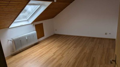 Helle 3-Zimmer Dachgeschosswohnung in Baden-Baden Innenstadt