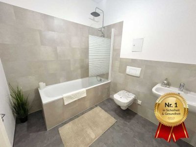 NEU! Sonnige Terrasse I Bad mit Wanne I Moderne Einbauküche I Zentrale Lage
