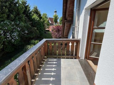 Zwischen Wörthsee u. Pilsensee, helle, schöne 4 Zimmer-Whg.+Wohnk, 2 Bäder, 2 Balkon, Gartenanteil