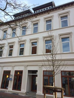 Klass(isch)e, TOP-sanierte 2-ZKB Altbauwohnung