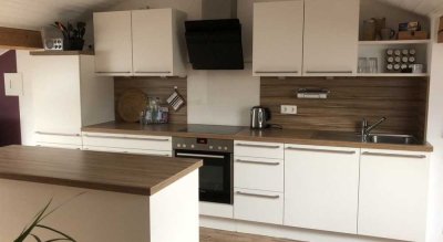 Möblierte Modernisierte 2,5-Raum-Wohnung mit Einbauküche in Chamerau