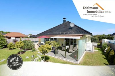 Moderner & hochwertiger ca. 130 m² großer Bungalow mit traumhaftem Garten & Garage in Neustadt Dosse