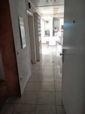 Helle 4-Zimmer Wohnung mit Balkon in Pleinfeld