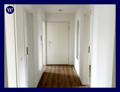 **Direkt einziehen** renovierte 3-Zimmer-Wohnung, Vinyl-Boden, helles Tageslichtbad, Essküche