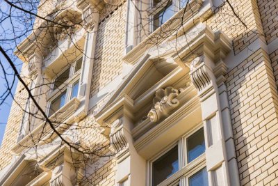 Komfort trifft Gemütlichkeit - Willkommen im Dachgeschoss !