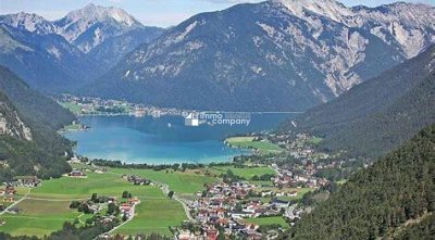 WOHNEN AM SEE - Absolute Rarität in unmittelbarer Seenähe mit Bergblick - 5 Zimmer Erdgeschoßwohnung mit großzügigen Räumlichkeiten