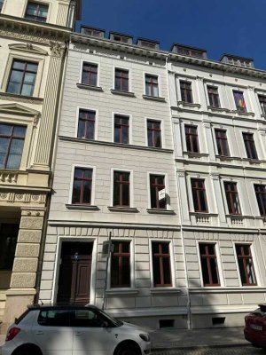 2-Raum Maisonette- Wohnung im DG mit  Fahrstuhl  in ausgezeichneter Innenstadtlage