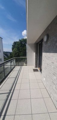Beste Lage in Lindlar! Neuwertige 3-Zimmerwohnung mit bester Ausstattung und Aufzug, barrierefrei!