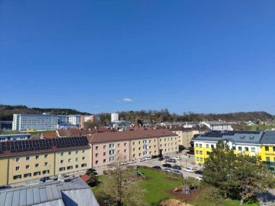 Charmante 2-Zimmer Wohnung im 6. Stock mit Loggia