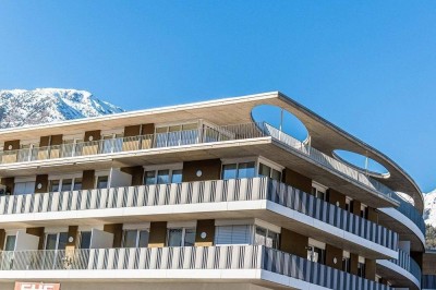 Wohnbauförderung möglich: Geräumige 3-Zimmer-Dachgeschosswohnung mit sehr großer Terrasse Top 27