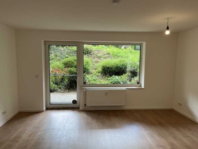 Erstbezug nach Sanierung mit EBK und Balkon: stilvolle 1-Zimmer-Terrassenwohnung in Meerbusch