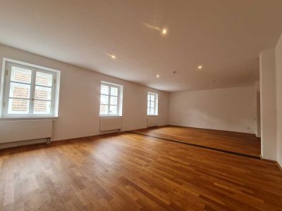 "Loft-Feeling" auf 118qm ETW im ehemaligen fürstlichen Zollhaus - BAUDENKMAL - sofort bezugsbereit