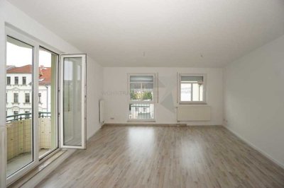 Gemütliche 2-Raum-Wohnung mit Balkon, Tageslichtbad, Außenjalousien und Tiefgarage