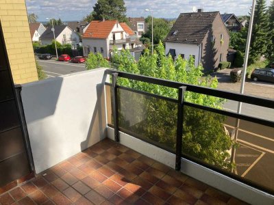 Geschmackvolle 2-Raum-Wohnung mit Balkon und Einbauküche in Mülheim an der Ruhr
