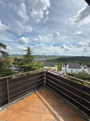Exklusive 2-Zimmer-Wohnung in Heumaden mit traumhaftem Fernblick