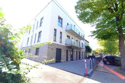 Fertiggestellter Neubau in Top-Lage:  
3 Zimmer ETW im 2.OG mit 2 Balkonen