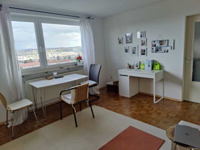 Exklusive, gepflegte 2-Raum-Penthouse-Wohnung in Ravensburg