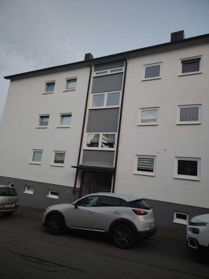 Geschmackvolle 3-Raum-Wohnung mit Balkon und EBK in Albstadt
