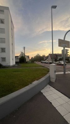 Modernisierte 2,5-Raum-Wohnung mit Balkon und Einbauküche in Günzburg