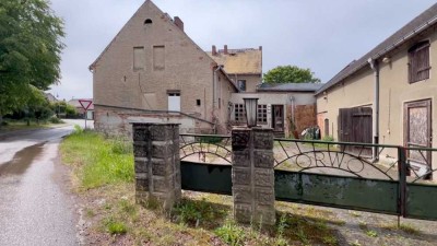 Entkerntes Bauernhaus, ehemalige Gaststätte/Wohnhaus in Jeseringerhütten zu verkaufen.