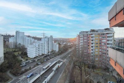 Wohnen mit Aussicht - moderne 2-Zimmer Wohnung im ikonischen Romeo-Hochhaus in Stuttgart-Rot
