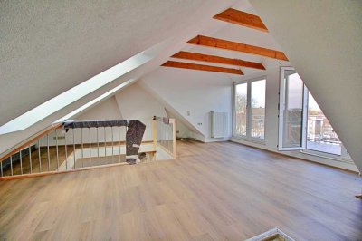 City - Blick über die Dächer gemütl. Maisonette - 3 Zimmer  mit 2  Balkonen
