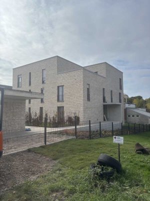 Exklusive 3-Zimmer Terrassenwohnung mit Garten in Ratingen