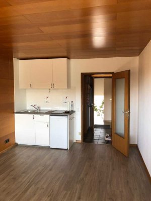 Schönes 1 - Zimmer Appartement in Freiburg von Privat