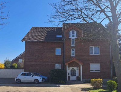 Über den Dächern in attraktiver Lage:
Gemütliche Dachgeschosswohnung mit Balkon in Bad Sassen