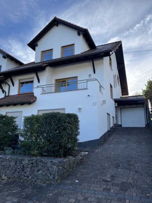 Gepflegtes 5-Zimmer Haus mit 135 m² in Oberdürenbach