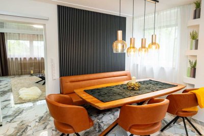 Exklusive Designerwohnung: Frisch sanierte, vollmöblierte 3-Zimmer Wohnung mit Balkon und Garage