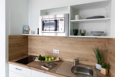 Early Bird ** Möbliertes Apartment mit Balkon in Düsseldorf- Rath!