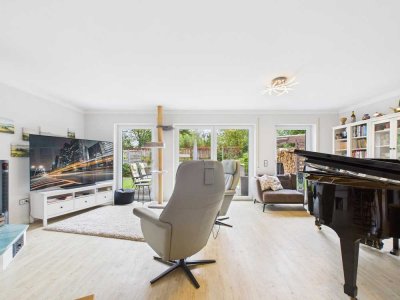 Liebevoll modernisierte Doppelhaushälfte mit Gartenidylle