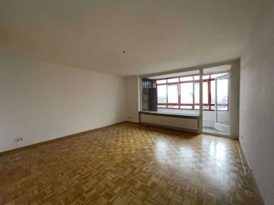 Wohnglück in moderner 1 1/2-Zimmer-Wohnung mit verglaster Loggia