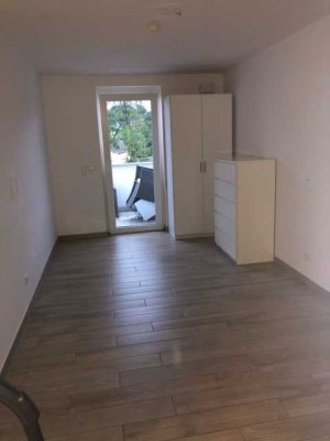 Neuwertige 2-Zimmer-Wohnung mit Balkon und Einbauküche in Wiesloch