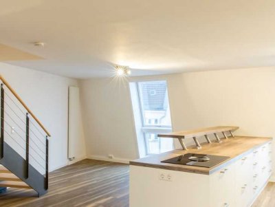HOMESK - 4-Zimmer-DG-Maisonette-Wohnung mit Aufzug und EBK direkt am U-Bhf. Eberswalder Straße
