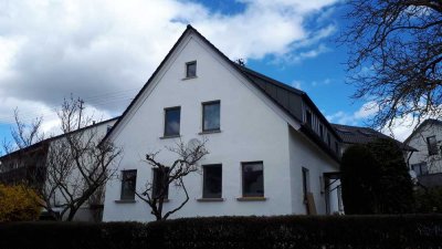 Teilmöblierte 3,5-Zimmer-Wohnung mit EBK in Leinfelden-Echterdingen