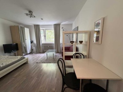 Komplett möbliertes Apartment in Top Lage von Düsseldorf