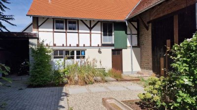 Modernes Fachwerkhaus in Hofreite in Oberursel - Natur+Anbindung