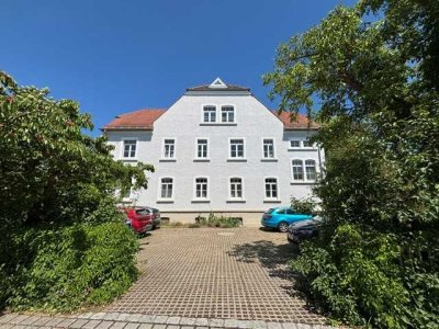 Hochwertige, kernsanierte 3-Zimmer-Altbauwohnung in Regensburg - Harting