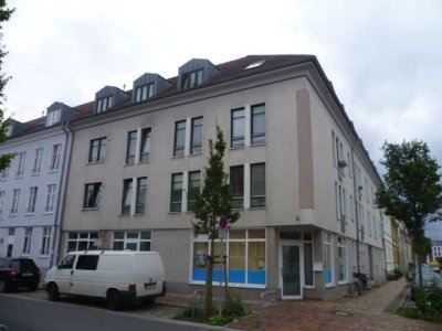 Tolle 2 Raumwohnung, mit offener Küche und Dusche im Bad