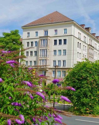 Studenten und Schüler aufgepasst: zentrale 1-Raum-Wohnung mit Balkon!