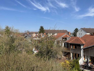 Schöne Dachgeschosswohnung in besonderer Lage